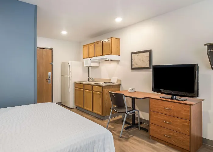 Extended America Select - - Northwest Tallahassee