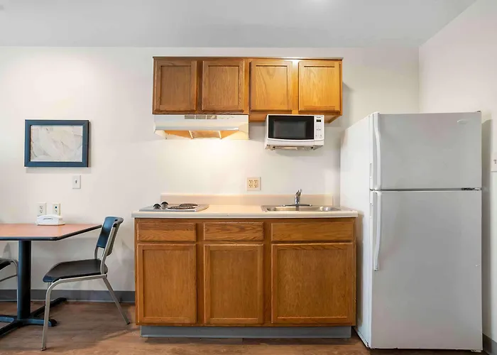 Extended America Select - - Northwest Tallahassee